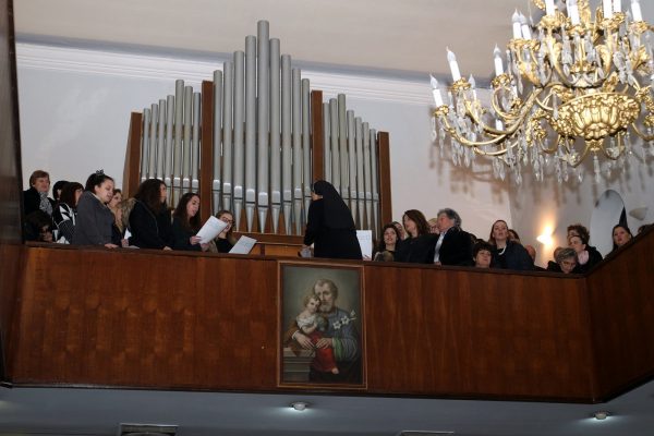 Kor s orguljama i zborom