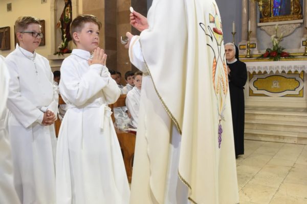 948f9290-eecf-4648-8af4-d6b6b597665b