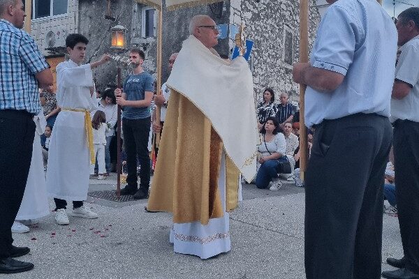 20240530_203056_copy_600x800