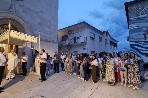 20240530_204043_copy_600x450